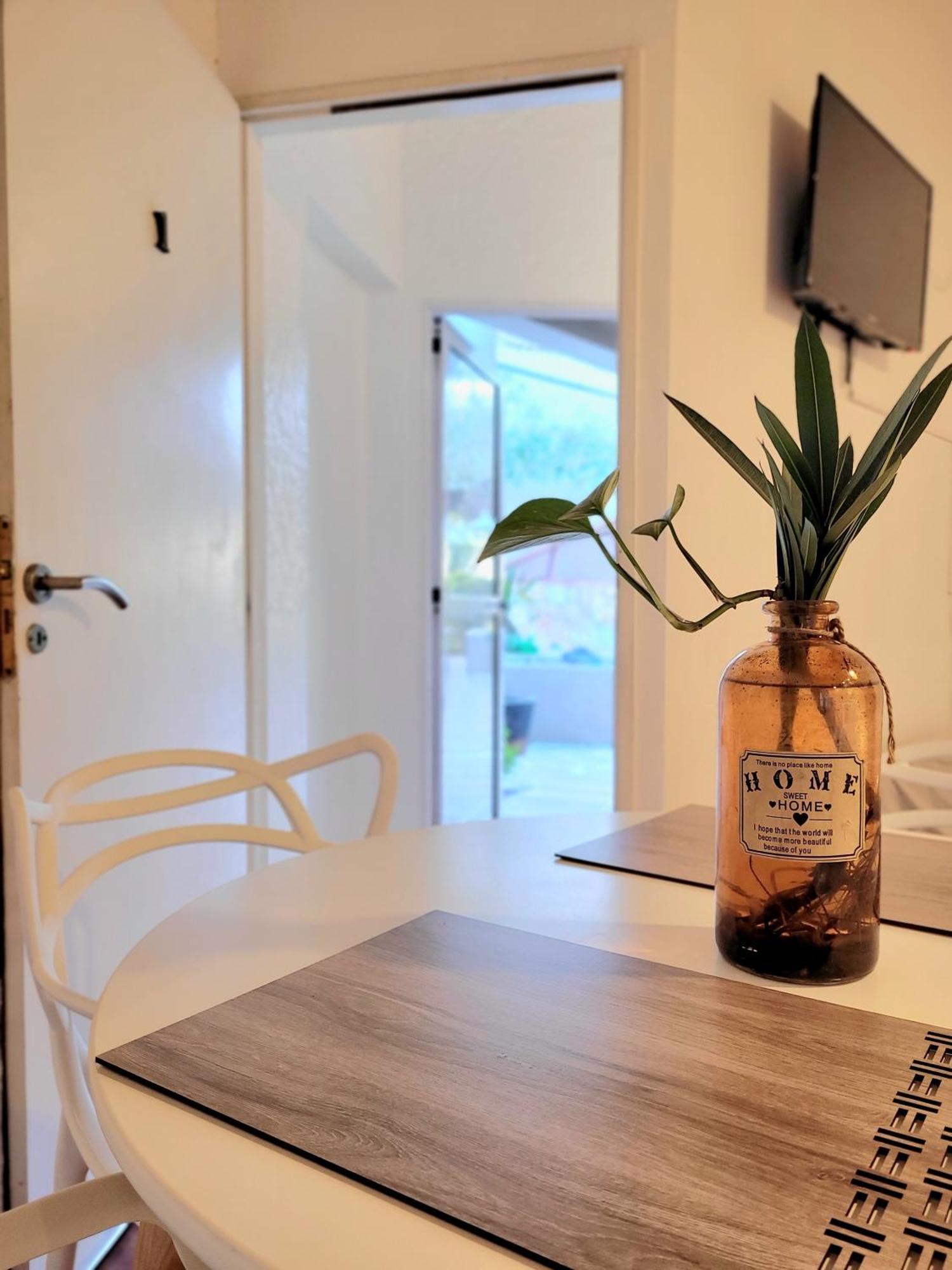 "Casa Amalia Apartamentos" Plaza Italia Y Av Aristides A 50Mts, Lugar Con Jardin Mendoza Eksteriør bilde